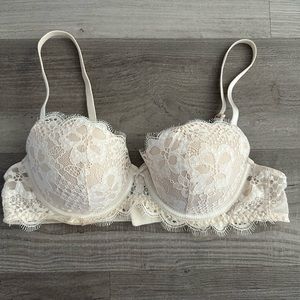 White lace bra